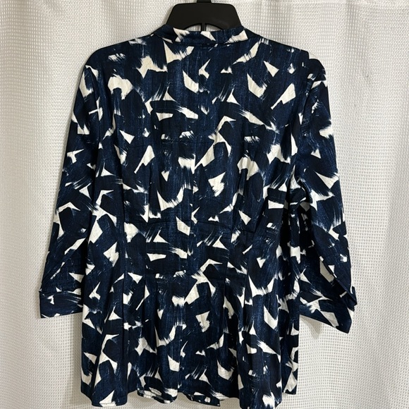 Nic+Zoe black and white top. Size L - Picture 2 of 5